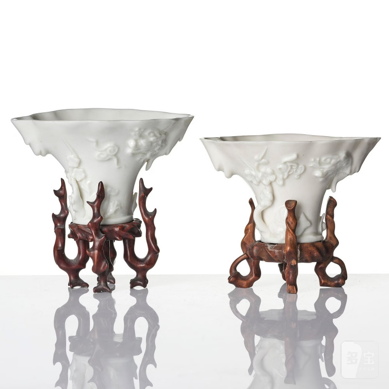A pair of blanc de chine rhinoceros libation cups, - 图4